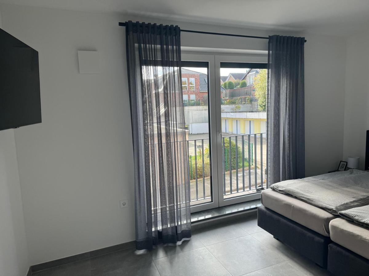 Ferienwohnung Rathausplatz Residenz Ubach-Palenberg Exterior foto